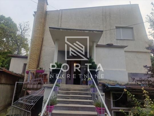 Beograd,Senjak,Milovana Glišića,kuća,plac 3.30 ari