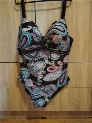 Jednodelni kupaći kostim