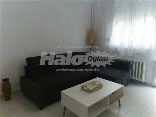 Izdajem namestenu stan u Beogradu