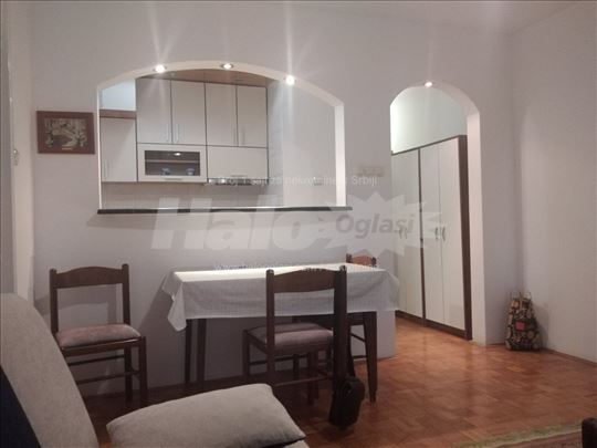 Jednoiposoban blok70a 🔝