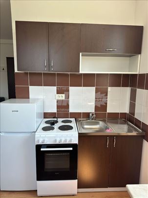 Izdajem stan-Konjarnik okretnica