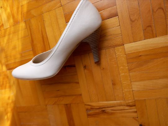 Ženska cipela kožna