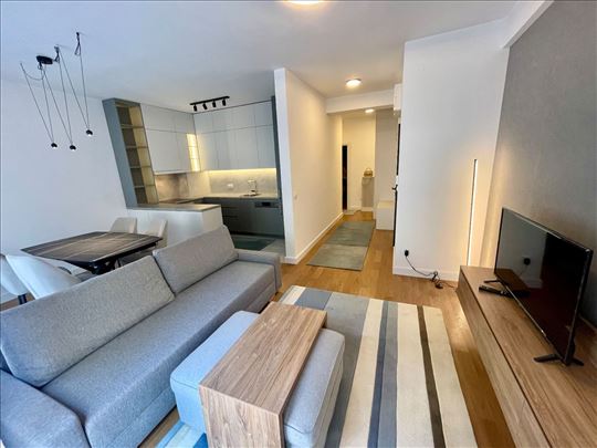 Komforan trosoban stan na Vracaru