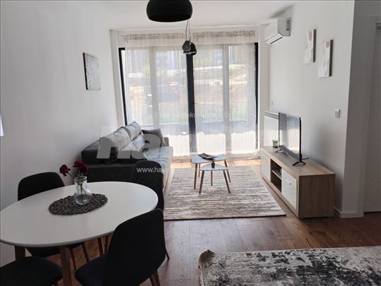 2.0 Lux stan, Sunnyville, Višnjička banja