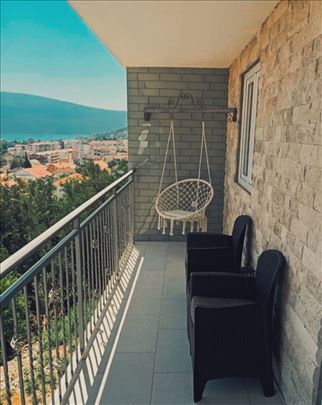 Crna Gora, Bijela, apartman