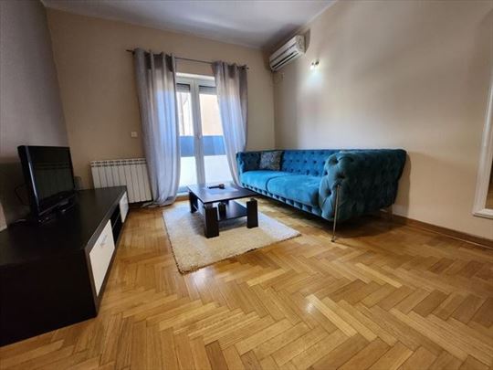 Lep stan, Čuburski park, ID 1997