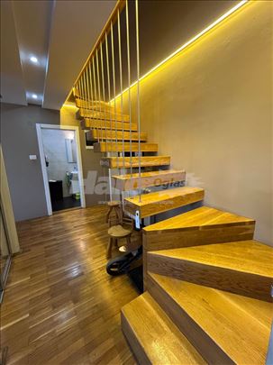 Uknjiženih 160kv + garažna mesta uz doplatu