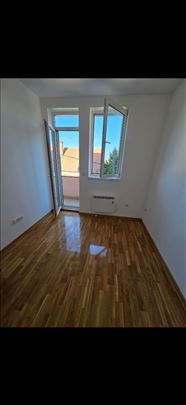 Stan na Ledinama pet friendly polunamešten 