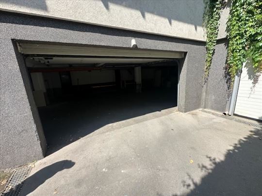 Voždovac-Garaža-12m2 ID#2727