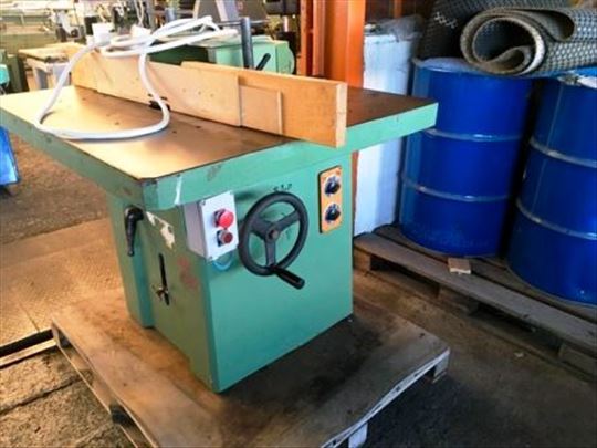 Frezer 1582