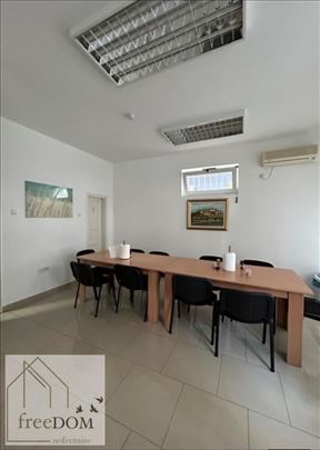 Lokal 48m2 - top lokacija