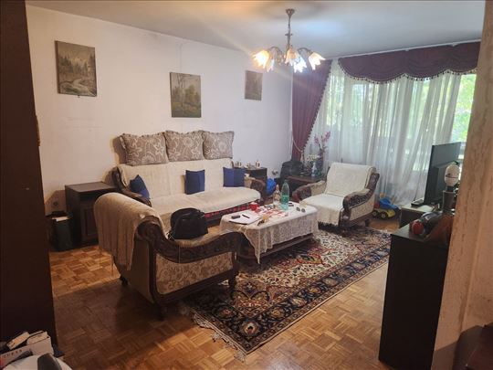 Bulevar Batutova, trosoban, 90 m2