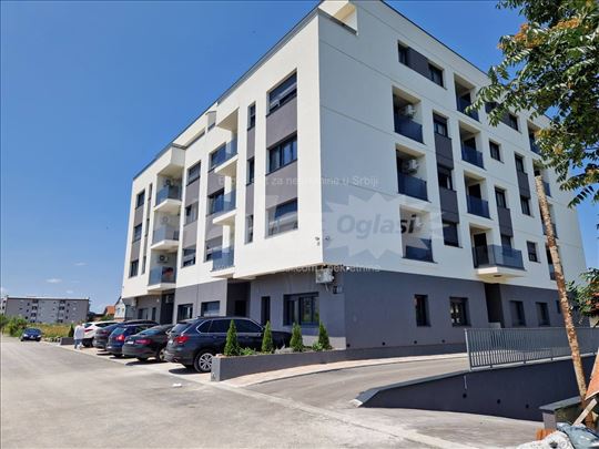 Izdajem nov namešten LUX stan 40m2, 2. sprat, lift