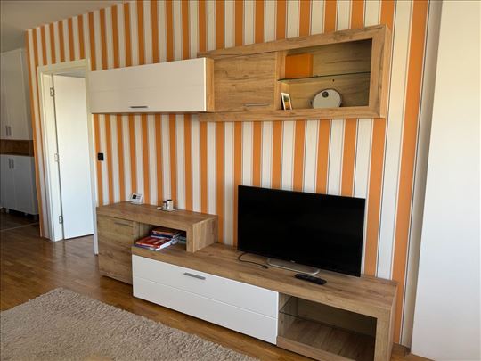 Kompletno namešten,1 spavaća soba,Vojvode Vlhovića