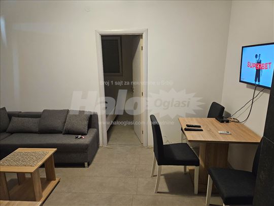 Borca-nov lep namesten stan, aut 95,96,85