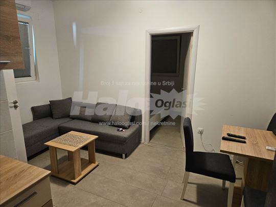 Borca-nov lep namesten stan, aut 95,96,85