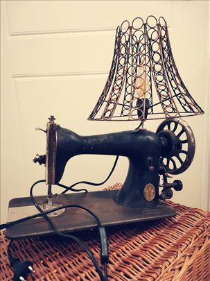 Vintage lampa SINGER