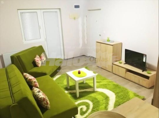 Lux namešten 1.0 apartman - Altina