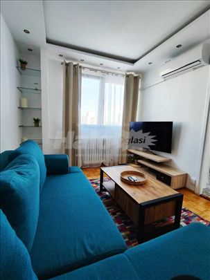 Stan 41 m², Blok 63, Gandijeva