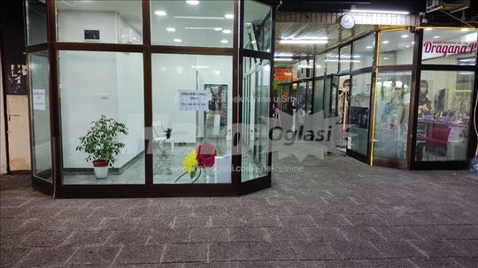 Izdajem lokal u Starom merkatoru