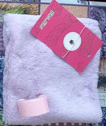 H & M + OREO okovratnik + poklon sa slike 