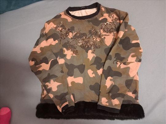 Desigual dux military dezen sa vezenom aplikacijo