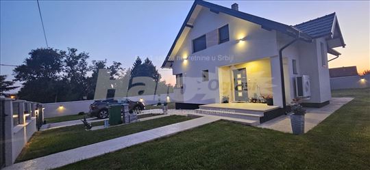 Prodaja Lux kuce Lipovica, Glumcevo brdo