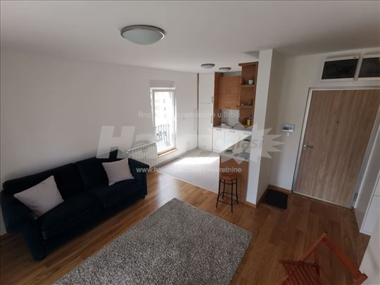Zemunkse kapije 1.5 40m2 garažno mesto