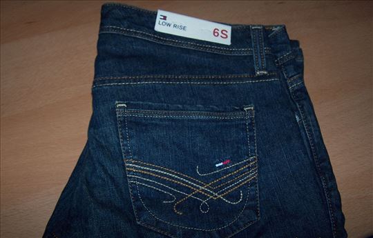 Tommy Hilfiger ženske farmerice nove vel. 6