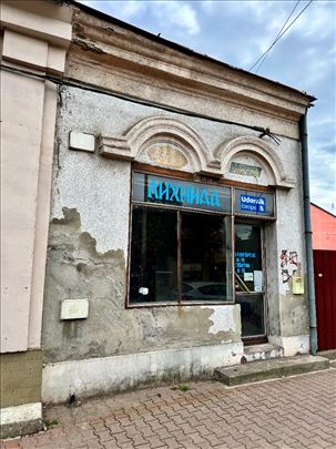 Lokal sa izlogom, Šabac, Pop Lukina, Centar