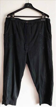 Pamučne na elastiku pantalone sa manžetnama 