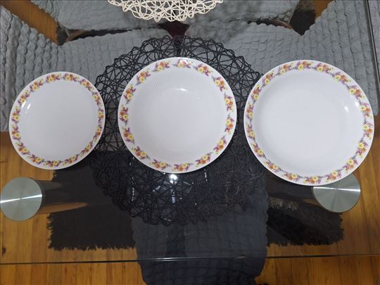 Colditz porcelanski set 