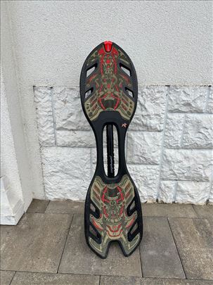 Skateboard marke oxelo (limited edition) dva točka