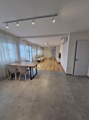 Izdavanje, penthouse, Bulevar Zorana Djindjica, 12