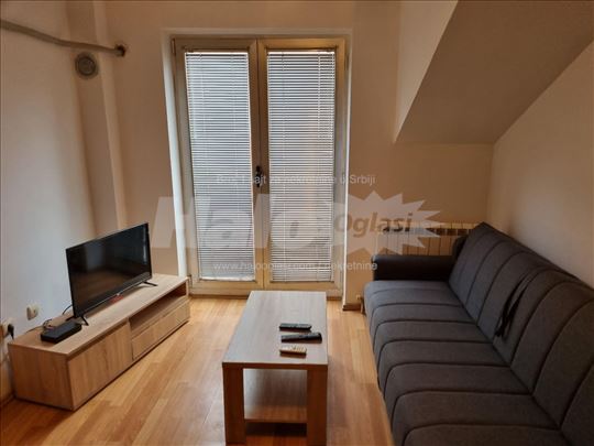 Borča-nov lep namesten stan,stan aut 95,96, 85