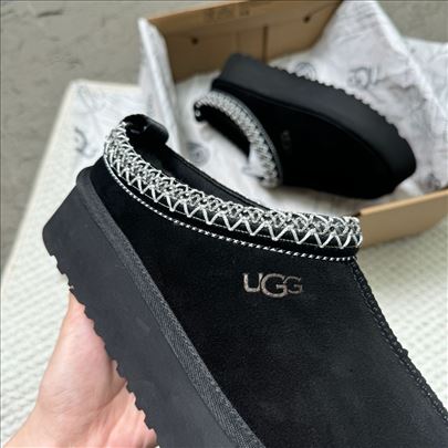 UGG Tasman