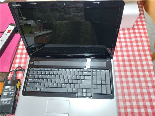 Dell Inspiron 1750 Laptop neispravan