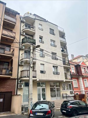 Dvosoban kompletno namešten stan kod Zire