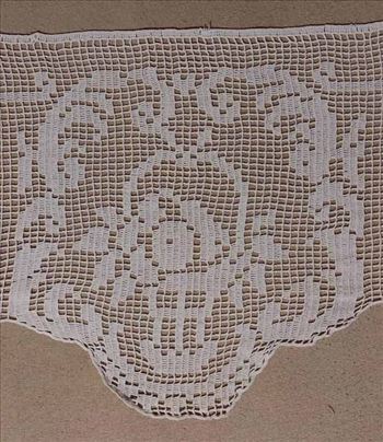 Heklana zavesa sa korpama ručni rad 120x45 cm