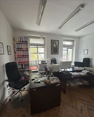 Salonac kod Skupstine, Bulevar Kralja Aleksandra I