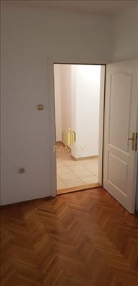 1.5 stan na Sajmištu, 35m2 , Pet Friendly + Garaža