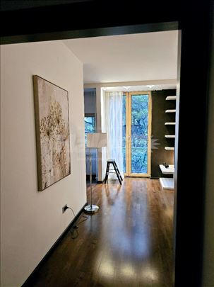 Cetvorosoban stan ispod Narodnog pozorista