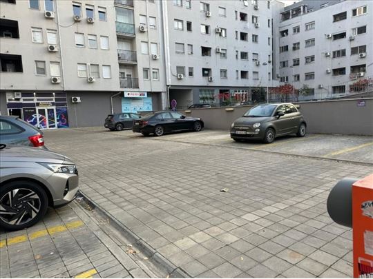 Parking mesto sa rampom, blok 61 ID#1744