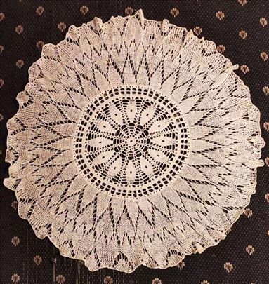 Vintage okrugli stolnjak prečnika 60 cm