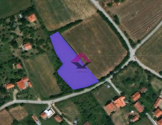 Mladenovac, Velika Ivanča, plac 24.33 ara, građevi