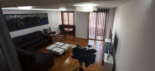 Duplex novije gradnje u Centru