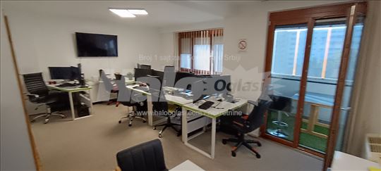 Poslovni prostor u centru grada 93m²