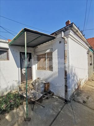 Manja kuća, Radničko naselje, Uknjiženo, POVOLJNO