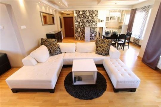 Prostran duplex u centru grada, garaža, ID 2170