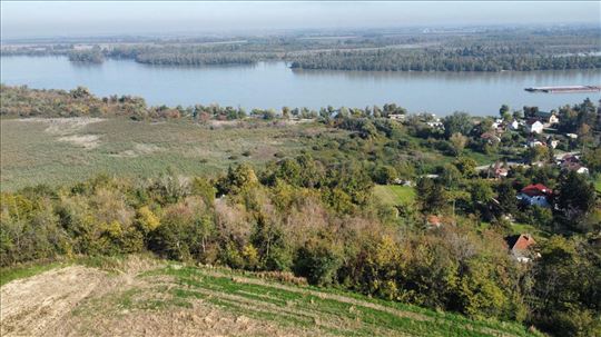 Građevinski plac 1423m2 Koruška HITNO!